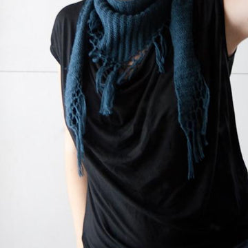 Dark City - Shawlette