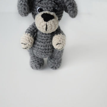 Amigurumi dog keychain