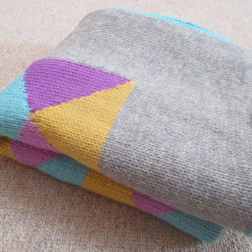 Triangles Throw