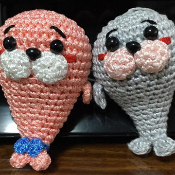 Seal Couple Mini ~ Christmas Tree or Key Ring