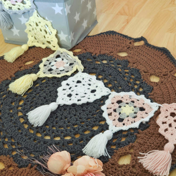Maia crochet bunting
