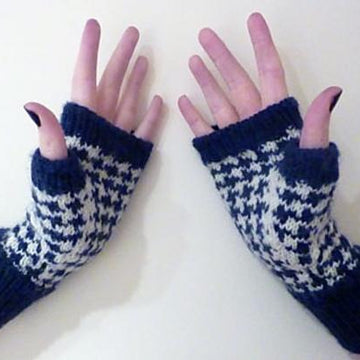 Houndstooth Handwarmers