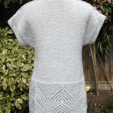 Split-Hem Tunic with Optional Collar