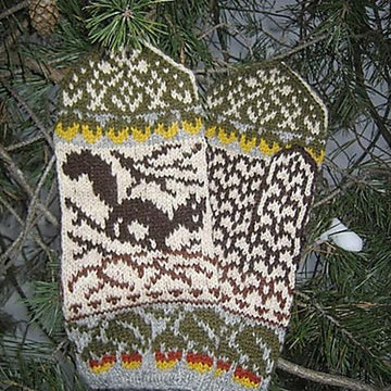 Squirrels Mittens