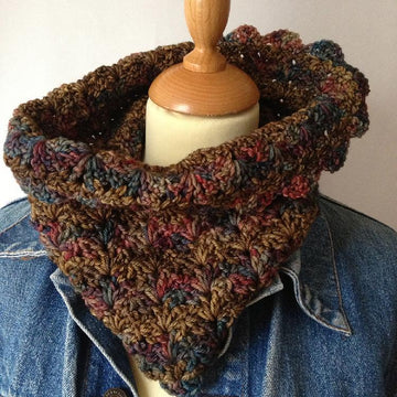 Theme & Variegations Cowl