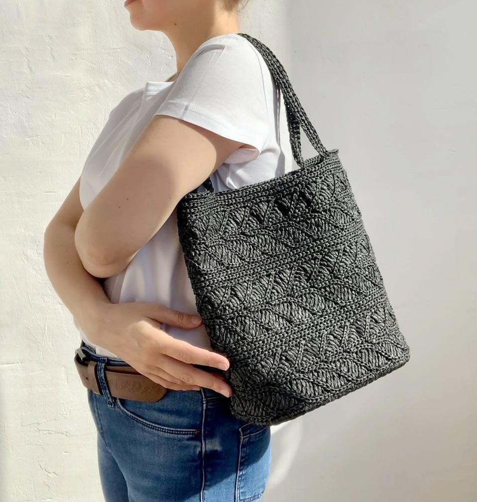Crochet Raffia Tote Bag Pattern: Leaf Design
