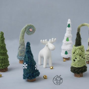 Knitted flat 7 Pine Christmas Trees