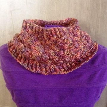 Cowl on the Rocks with a Twist