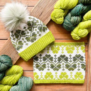 All Over Clover Cowl
