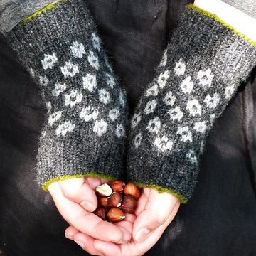 Gillean Wrist Warmers
