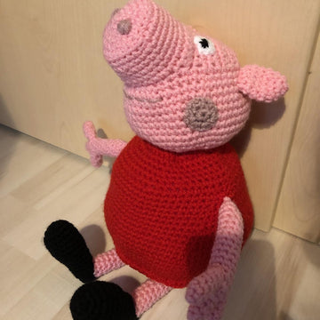 Little Pig amigurumi doll