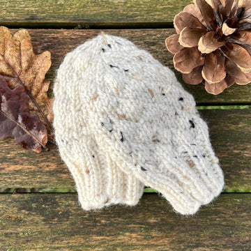 Little Bump Newborn Hat and Mitt Set