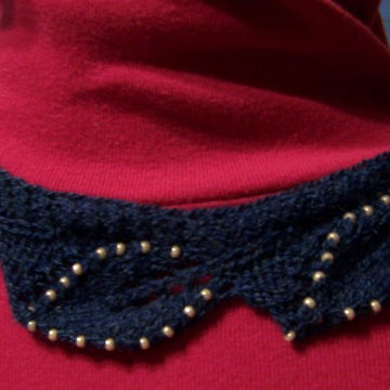 Leaves 'n' Pearls bead-knitted necklace