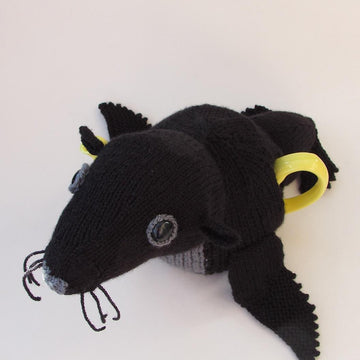 Sea lion tea cosy