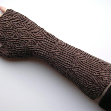 Crème de Noyaux Gloves and Mitts