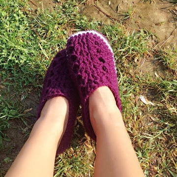 Unisex loafer house shoes