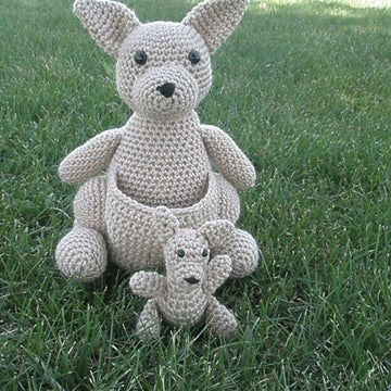 Kangaroo with a Joey & Kangaroo Blanket