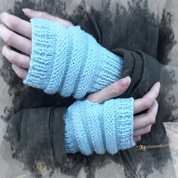Waves Fingerless Gloves 2yrs to adult