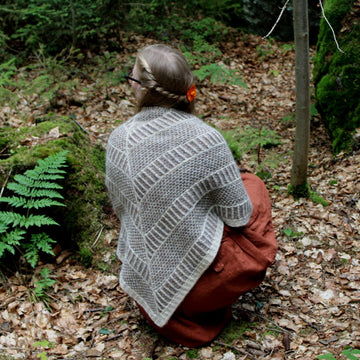 Alternating Rhythm Shawl