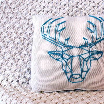 Origami Stag Head Throw Pillow (2016012)