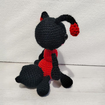 No-sew Amigurumi Beetle Ant
