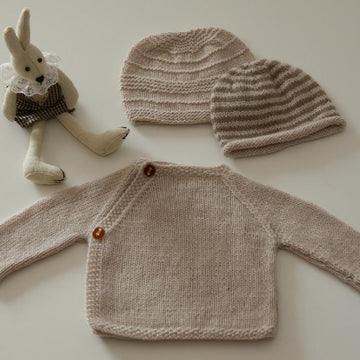 100% Cashmere Cache-coeur and two Baby Beanies
