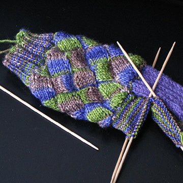 Entrelac sock: sport/dk