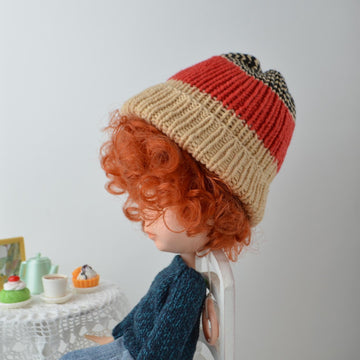 Two striped hat for Blythe