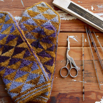 Pointy Pointy Mittens