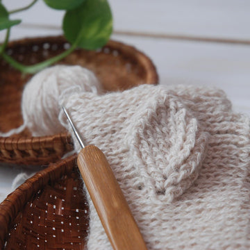 Leaf Crochet Gloves
