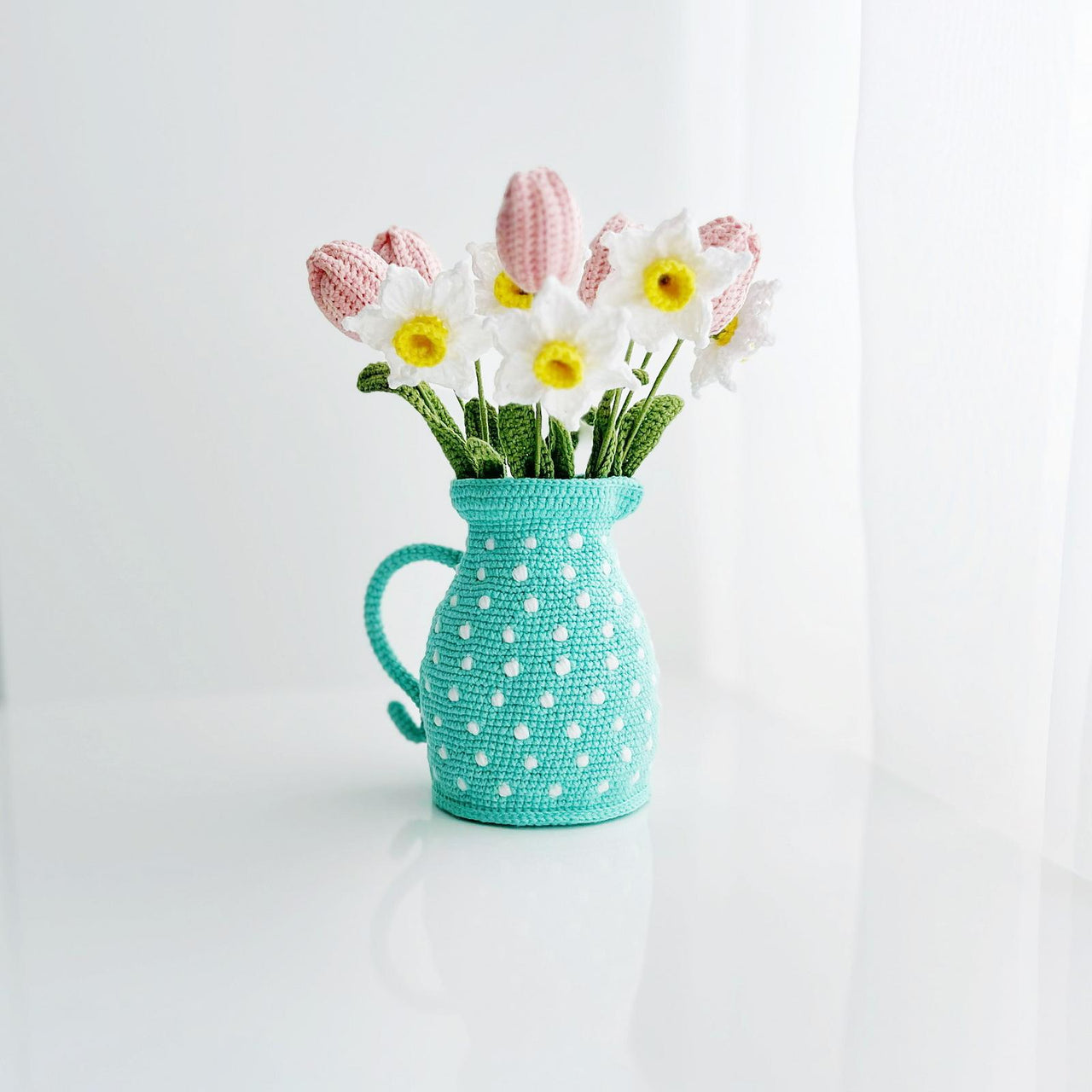 Crochet flower vase, crochet flowers, crochet pitcher, Jug with flowers