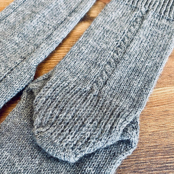Cable Back Socks