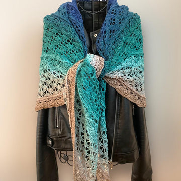 Triangular Scarf "Ineira"