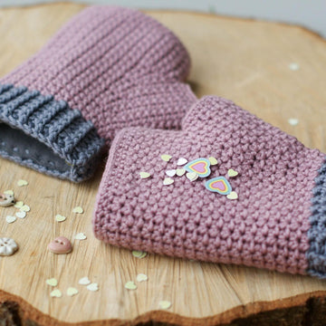 Line Up!  Mollie Mitts (with fleece lining)