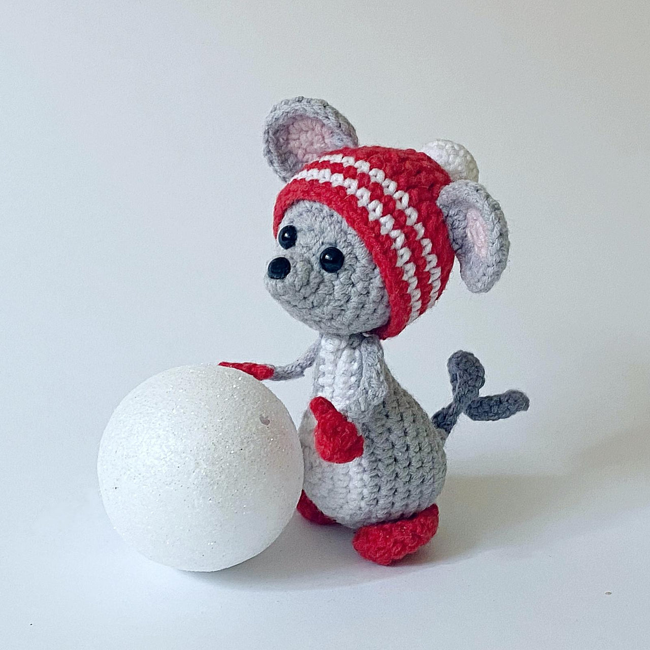 Mouse with hat