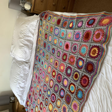 Starburst Rainbow Blanket