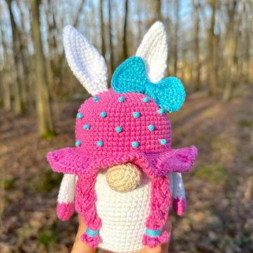 Easter gnome (girl)