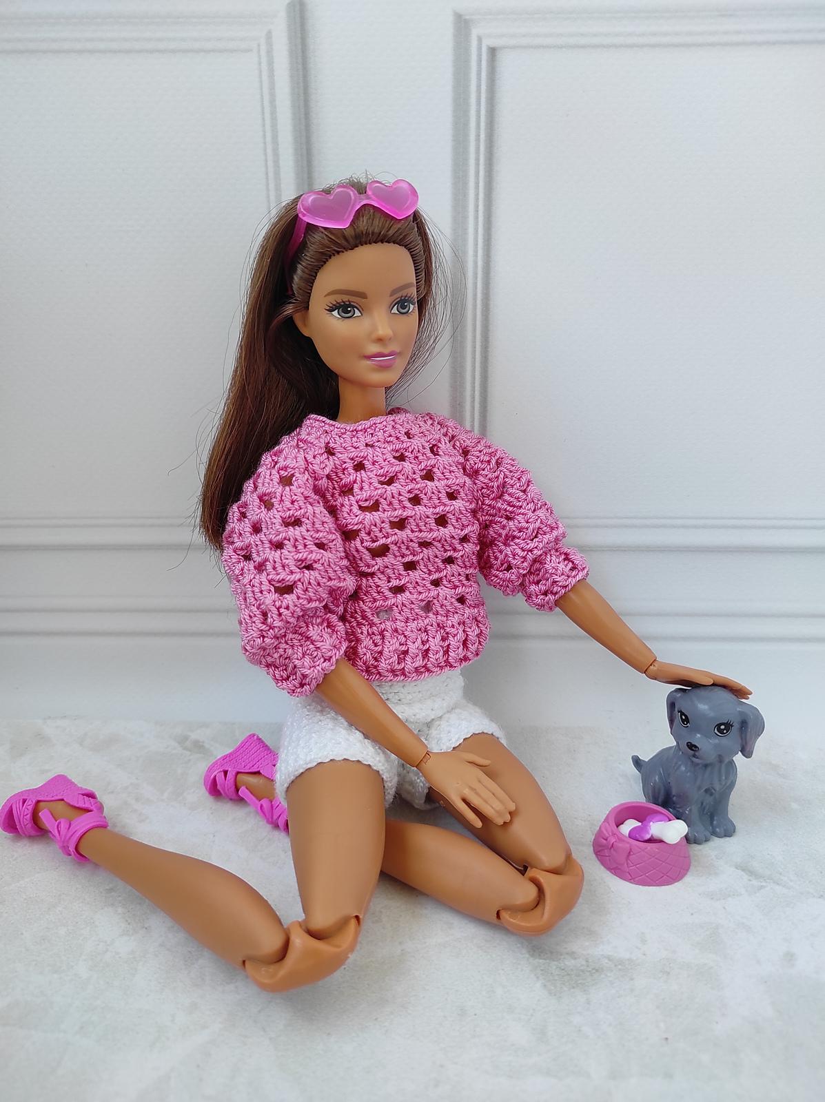 Pink sweater for dolls