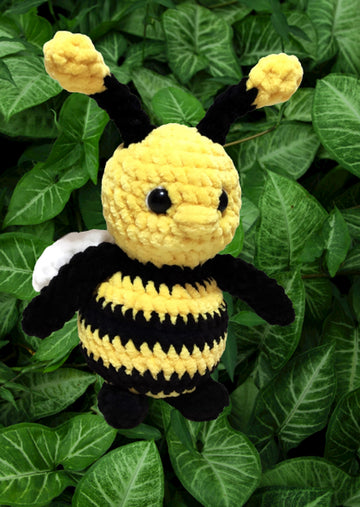 Bee crochet pattern, Amigurumi pattern, cute crochet pattern