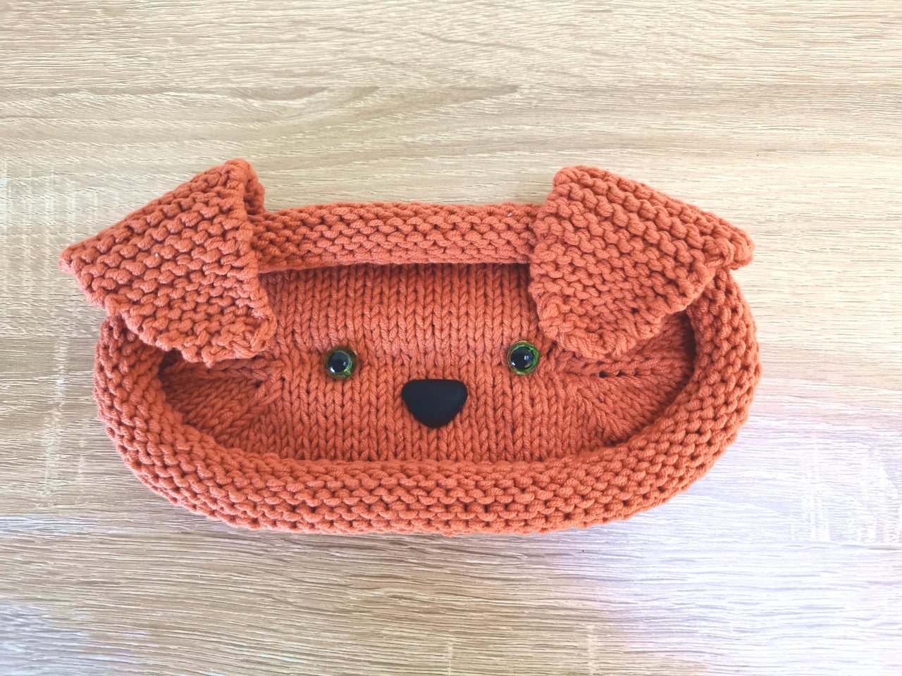 Glasses holder dog oval basket