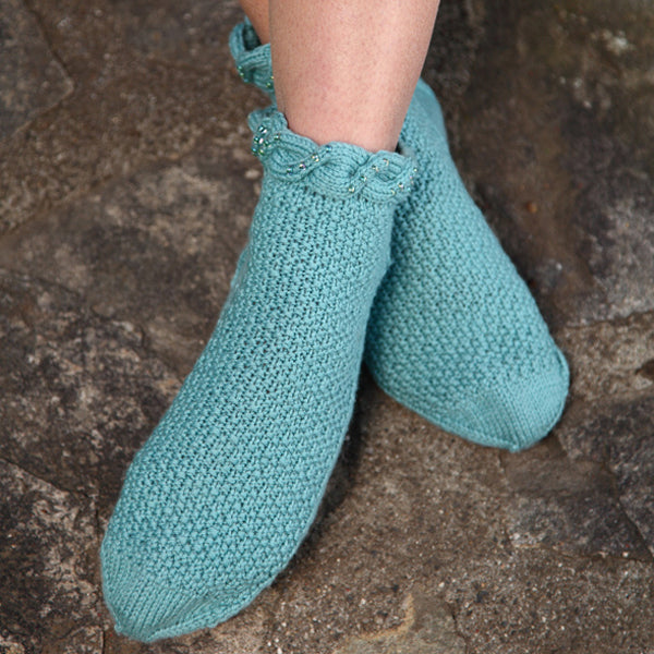 322 Beachside Socks - Knitting Pattern for Women in Valley Yarns Valley Superwash DK