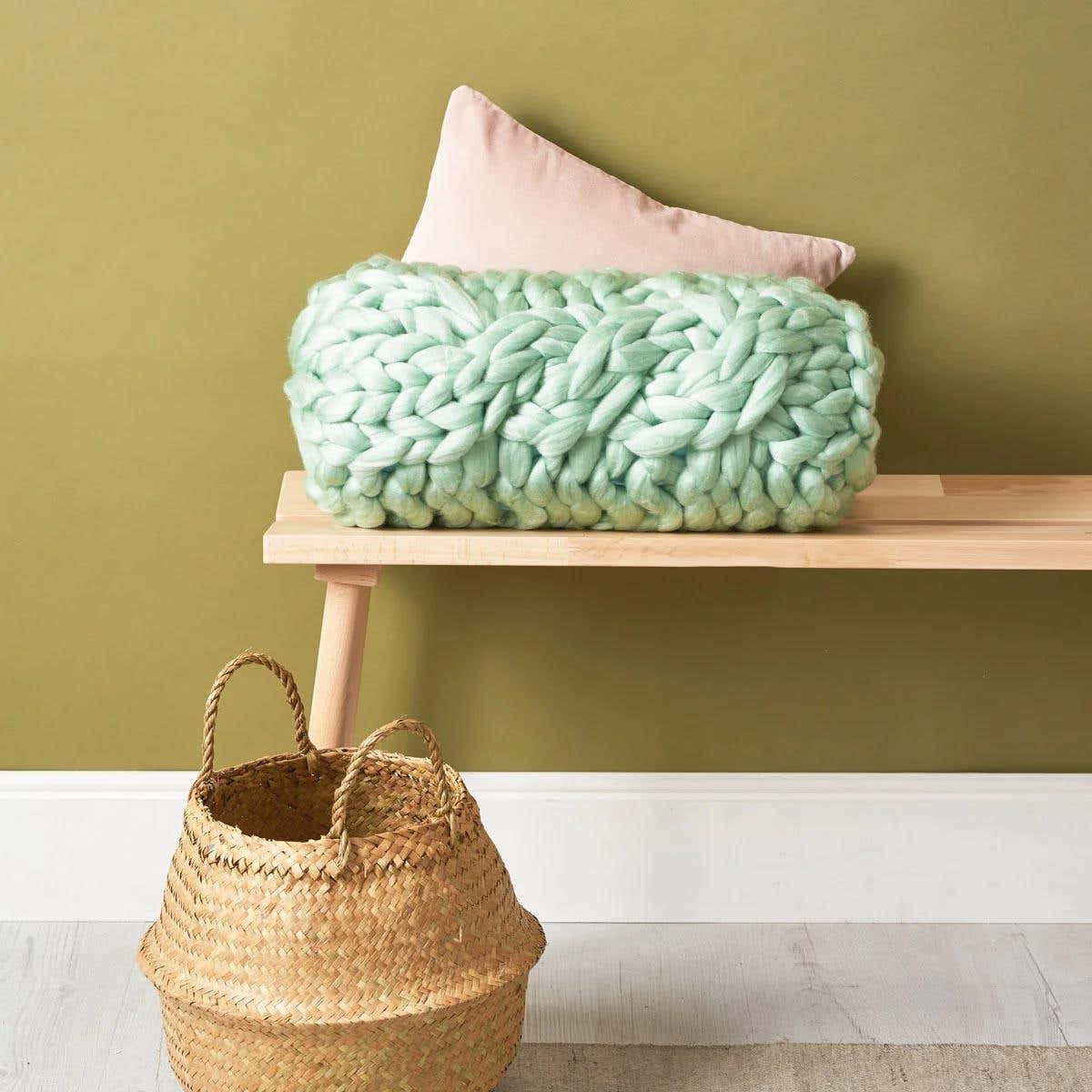Arm Knitting Chunky Cushion Pattern