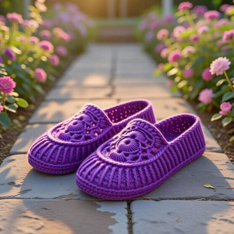 Women’s Crochet Slippers Pattern – Adult House Slippers PDF + Video Tutorial