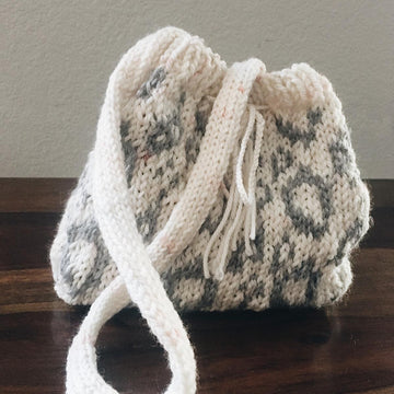 Snow mountain bucket bag