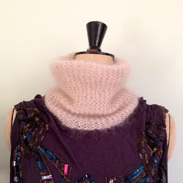 Vintage inspired Cowl and Fingerless Gloves