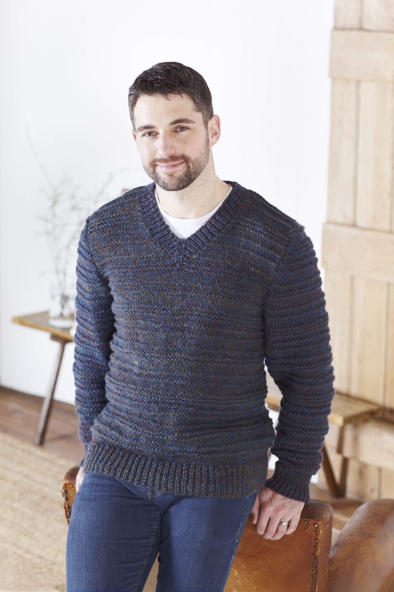 Unisex Sweaters in King Cole Big Value Poplar Chunky  - 5500 - Leaflet