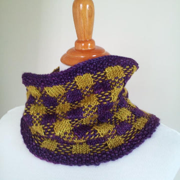 Book Club Cowl