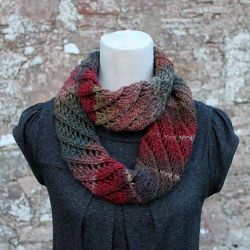 Melange Diagonal lace infinity scarf