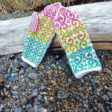 Arabesque Mittens
