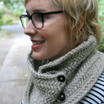 Tea Latte Cowl